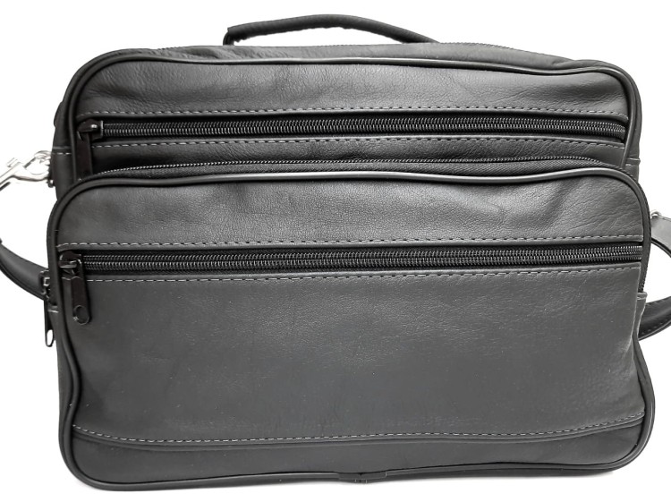 Torba męska MONA W308 z matowej skóry naturalnej – widok z przodu, elegancki i funkcjonalny model do pracy.