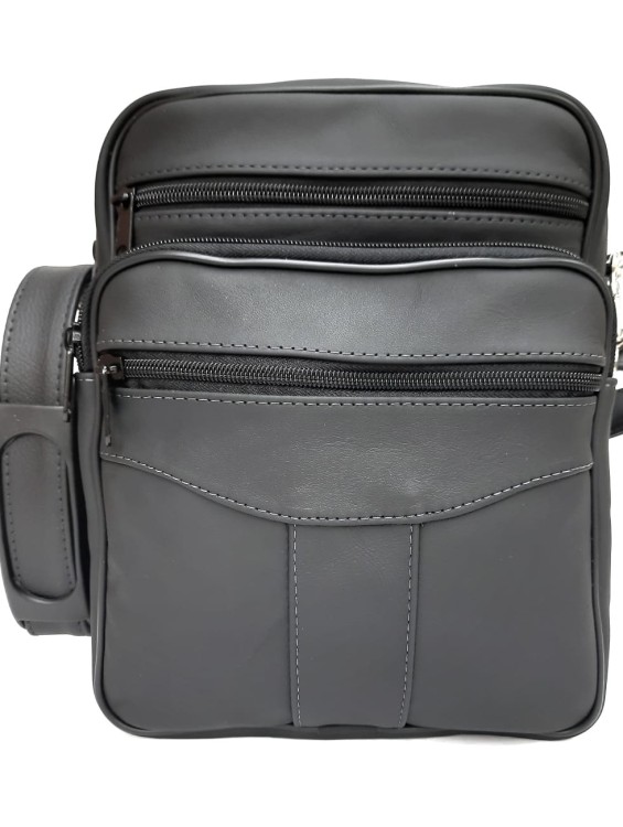 Elegancka torba męska ze skóry Mona W299 – widok z przodu, kompaktowa torba do pracy i na co dzień.