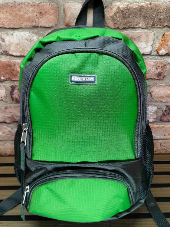 plecak materiałowy grafitowo zielony przód plecak miejski outdoor kodura