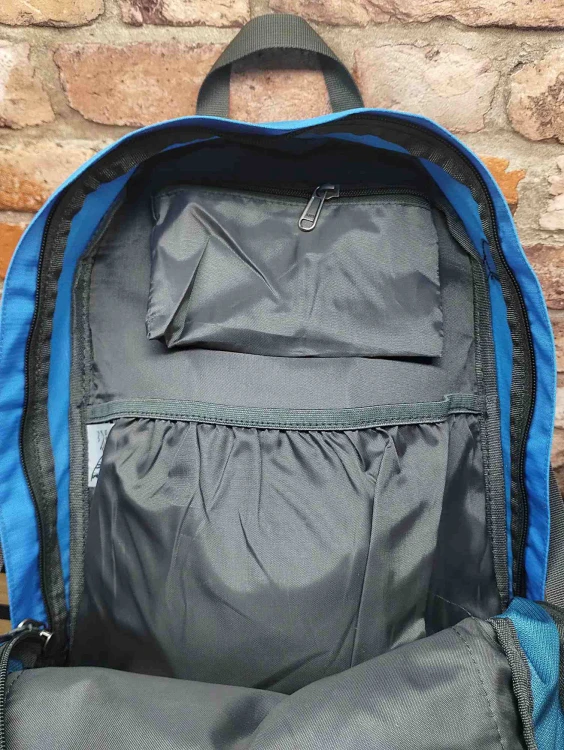 Plecak 32L wnętrze kieszenie organizacyjne