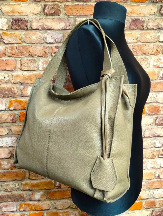 torebka skórzana cappuccino na ramieniu elegancki model miejski